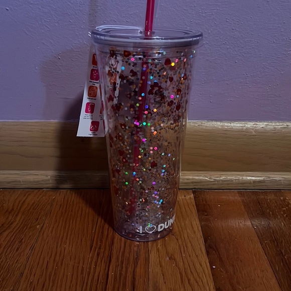 Dunkin’ Other - 💖NWT Dunkin Limited Edition Sparkly Heart Tumbler💖